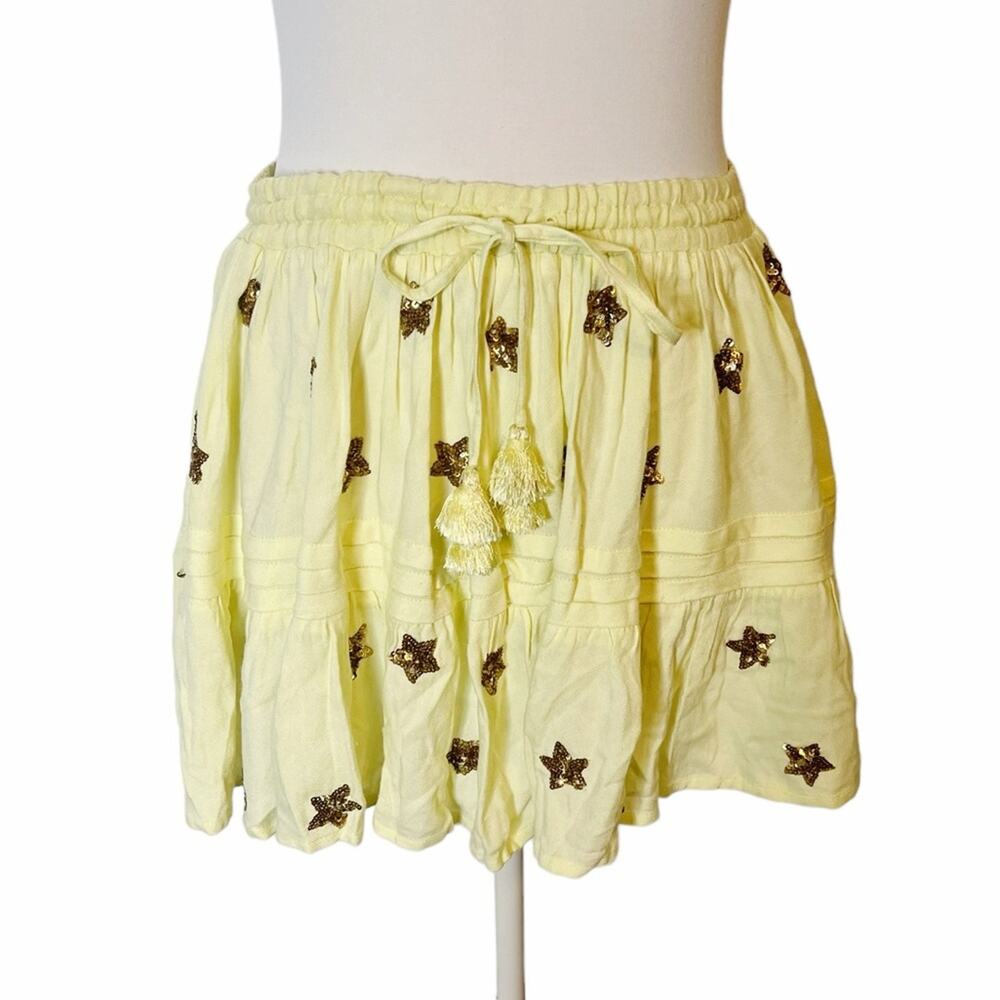 Rococo sand yellow star skirt sz S